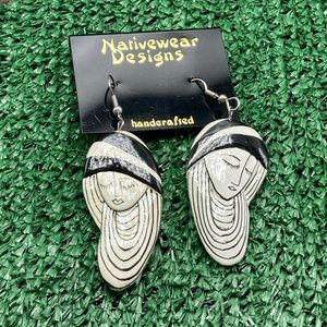 #15 NWT Women’s Vintage artisan wood paint novelty earrings lady woman face